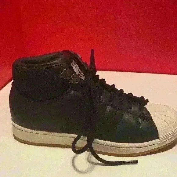 Adidas Blue high top sneakers shell toe sz 5 Boys - Picture 11 of 13